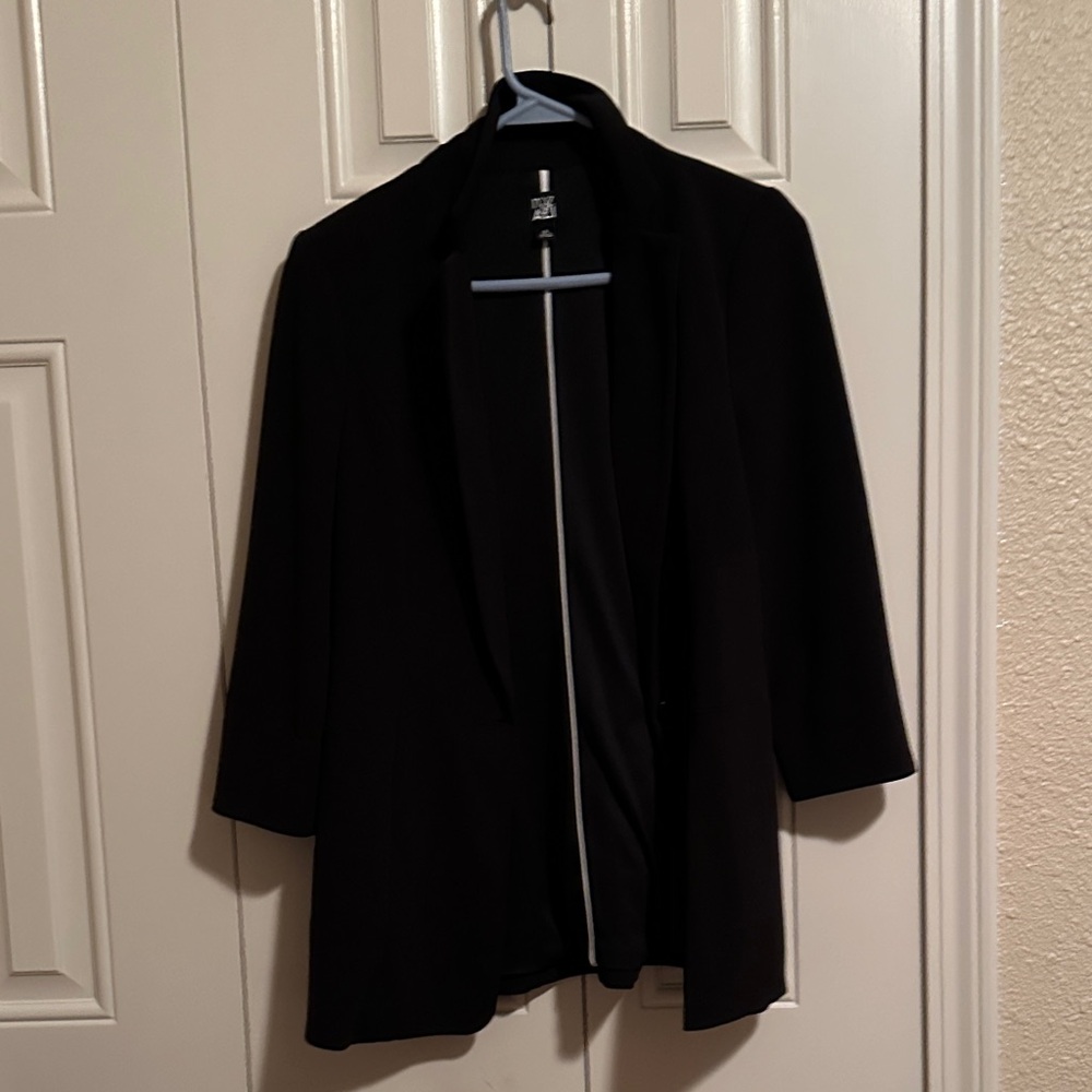 Roz & Ali Classic Black Blazer
